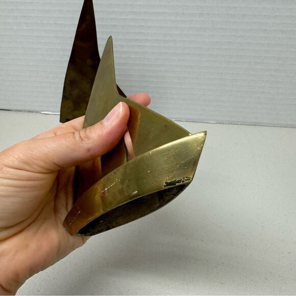 Vintage Brass Metal Sailboats Set Of Two Decor Accent Shelf - Picture 2 of 11